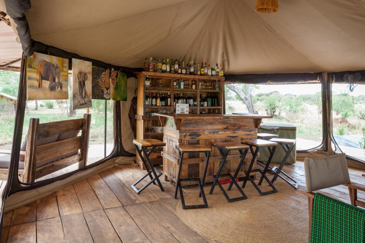 Baobab Tented Camp Kwa Kuchinia Exterior foto